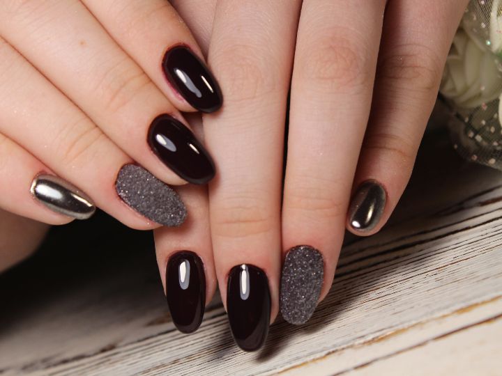 Can Biotin Gummies Improve Nail Strength and Hair Thickness?